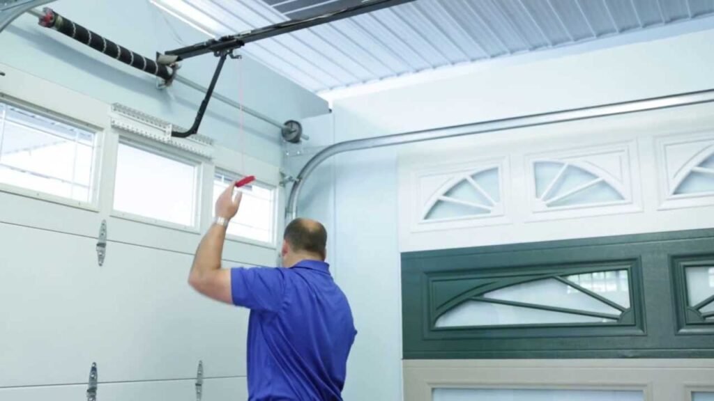 How to Lock the Garage Door Properly